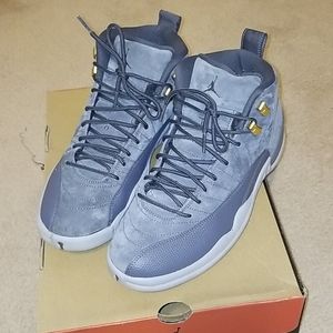 Air Jordan's 12 retro SIZE 8 MENS